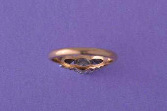 Vintage Gold Ring |  |