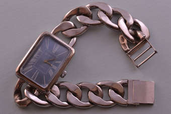 Silver Retro Wrist Watch |  |