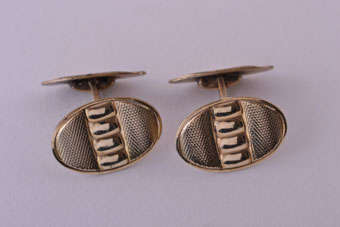 Gilt Retro Cufflinks |  |