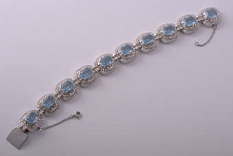 Silver 1950's Bracelet |  |