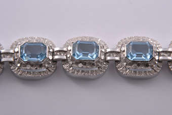 Silver 1950's Bracelet |  |