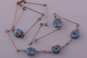 1930's Necklace |  |