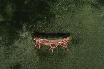 9ct Gold Victorian Ring |  |