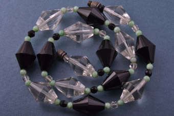 Art Deco 1920's Necklace |  |