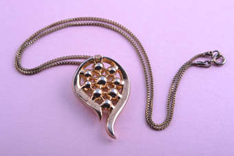 Gilt Trifari Pendant |  |