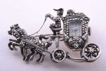 Silver Brooch / Watch |  |
