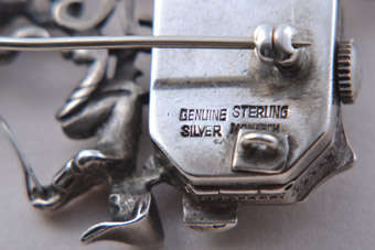 Silver Brooch / Watch |  |