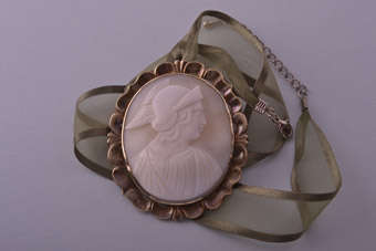 Victorian Brooch/Pendant  |  |