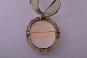 Victorian Brooch/Pendant  |  |