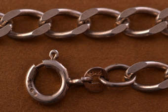 Silver Modern Chain |  |