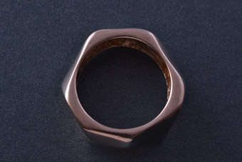 Silver Retro-Style Ring |  |