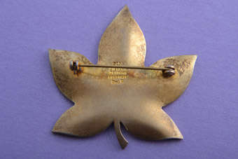 Retro Brooch | National Free Shipping |