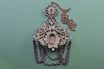 Gilt Vintage Pendant |  |
