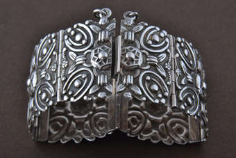Silver Retro Bracelet |  |
