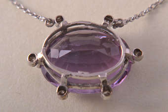 9ct White Gold Necklace |  |