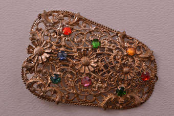 Gilt Vintage Dress Clip |  |