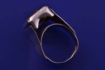 Silver Retro Ring |  |
