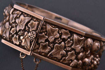 Silver Vintage Bangle |  |