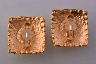 Vintage Clip On Earrings |  |