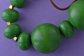 Wooden Retro Necklace |  |