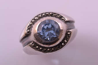 Silver Vintage Ring |  |