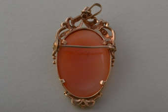 1940's Brooch / Pendant |  |