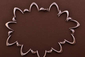 Retro Danish Necklace |  |