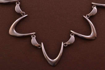 Retro Danish Necklace |  |