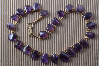 Gilt Vintage Necklace |  |