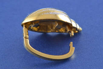 Gilt Vintage Scarf Ring |  |