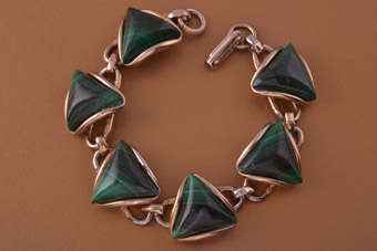 Gilt Vintage Bracelet  |  |