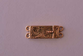 9ct Gold Victorian Clasp |  |