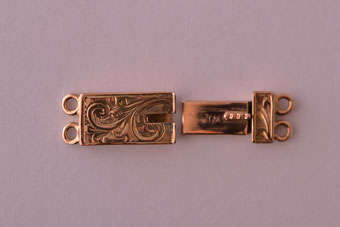 9ct Gold Victorian Clasp |  |