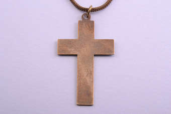 Enamel Vintage Cross |  |