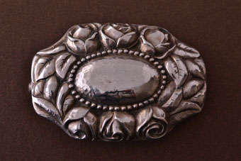 Silver Retro Brooch |  |