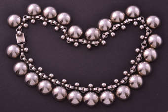 Silver Retro Necklace |  |