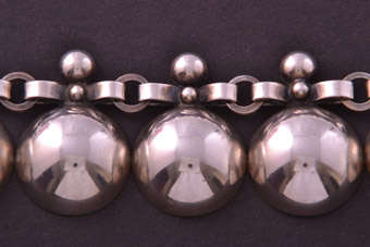 Silver Retro Necklace |  |