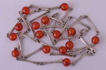 Silver Retro Necklace |  |