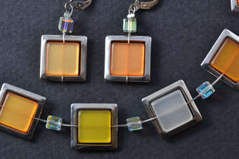 Modern Set |  |