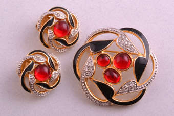 Enamel Set |  |
