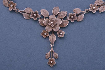 Silver Vintage Necklace  |  |