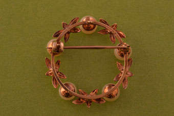 Gold Vintage Brooch |  |