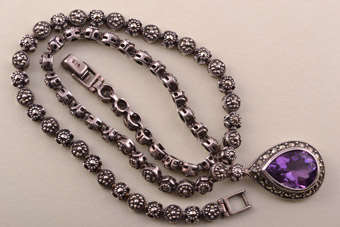 Silver Vintage Necklace | National Free Shipping |