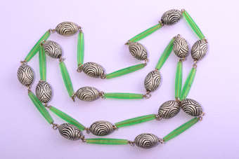 Vintage Plastic Necklace |  |