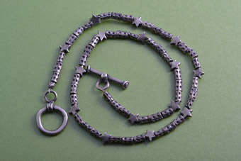 Metal Star Necklace |  |