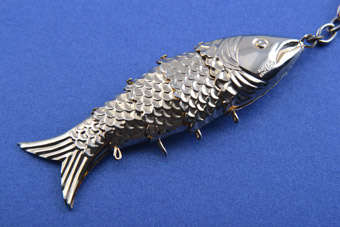 Gilt Fish Pendant |  |
