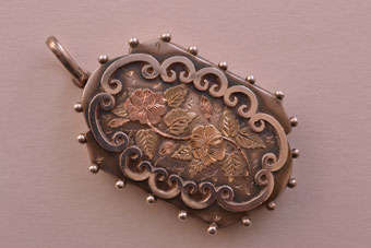 Silver Victorian Locket |  |