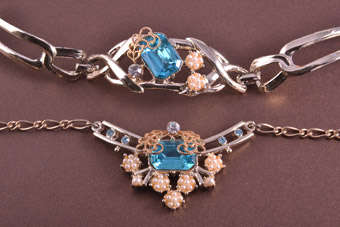 1950's Set With Paste |  |