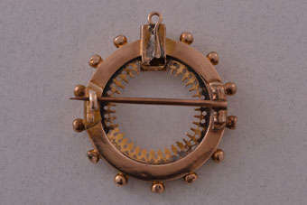 Gold Victorian Brooch |  |
