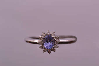 Gold Modern Ring |  |